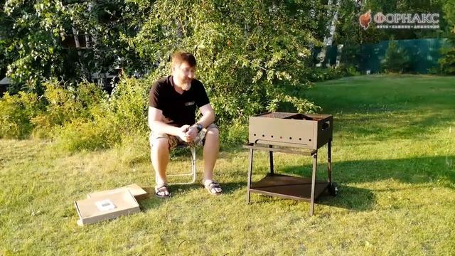 Мангал на колесах для туристов с чугунными решетками в комплекте. смотреть онлайн