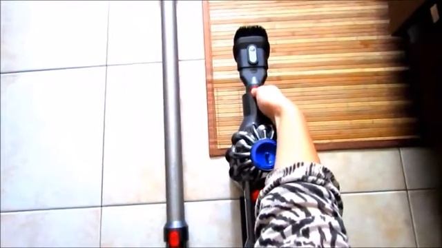 Dyson V8 смотреть онлайн