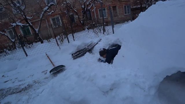 ВЛОГ#1.ПОСТРОИЛ ДОМИК ИЗ СНЕГА.дрифт на переднем приводе.НЕ ГОРИТ ПОДСВЕТКА НОМЕРА.ХАСАНИМ ДНЕМ смотреть онлайн