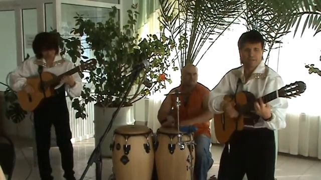 Canción del Mariachi Morena de Mi Corazón Antonio Banderas & Los Lobos смотреть онлайн