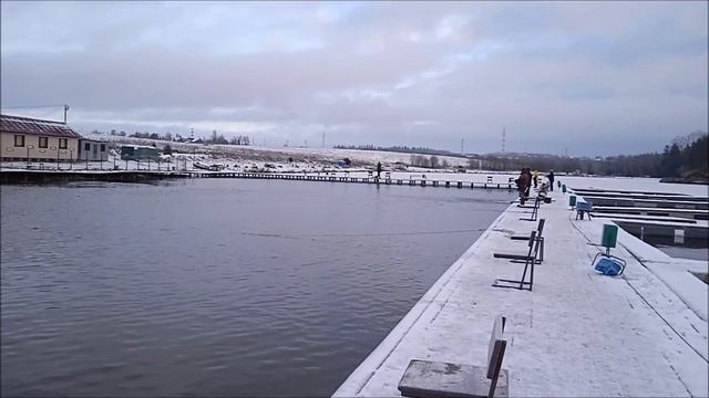 Открытая вода и поимки рыбы!!!Клевое Место д.Савельево смотреть онлайн