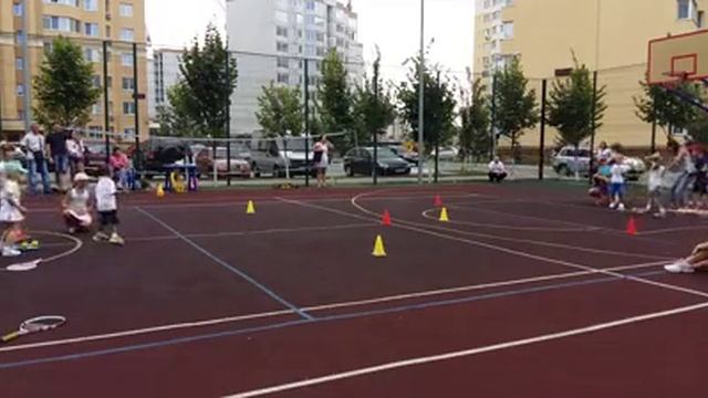 Большой теннис для маленьких смотреть онлайн