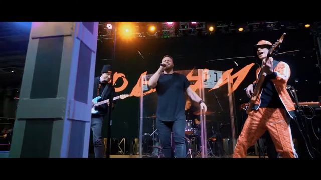 Группа Рыжие — SOS (Live) смотреть онлайн