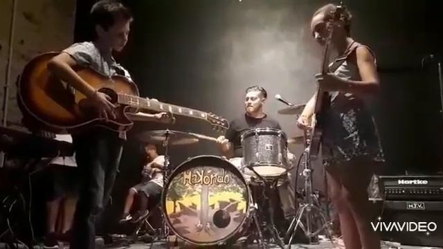 Bella ciao (Juanpi Huarte/Juli Petracca) смотреть онлайн