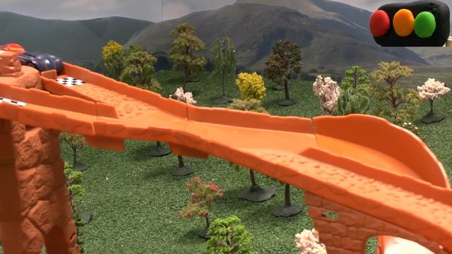 Lightning McQueen and Mater Racing Challenge with Spiderman смотреть онлайн