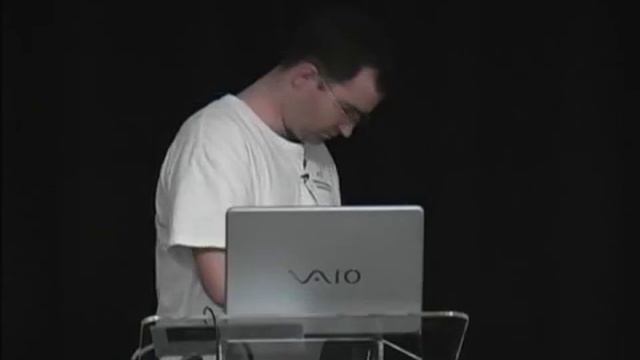 Jeremy Whiting speaks at the KDE 4.0 Release Event. смотреть онлайн