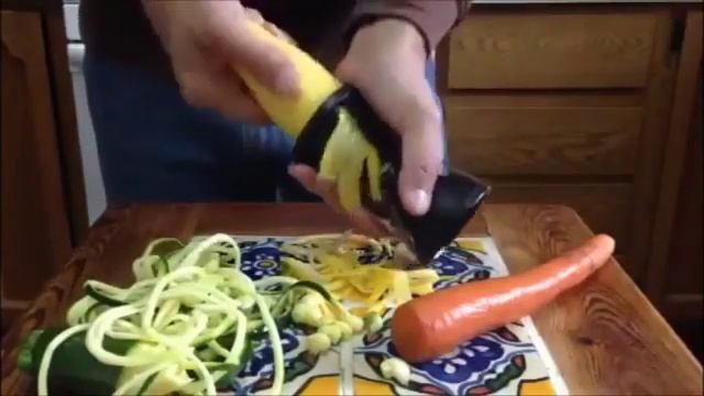 Spiral Slicer Review - Spiral Slicer Testimonial for SureSlice Vegetable Spiralizer смотреть онлайн