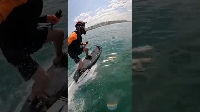 Джетсерфинг (jetsurfing) доска для серфинга с мотором. смотреть онлайн