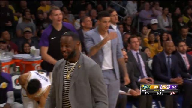 Alex Caruso Almost Ended Rudy Gobert's Career | Jazz vs Lakers - April 7, 2019 смотреть онлайн