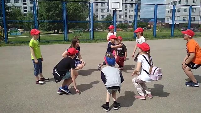 Игра Simon Says смотреть онлайн