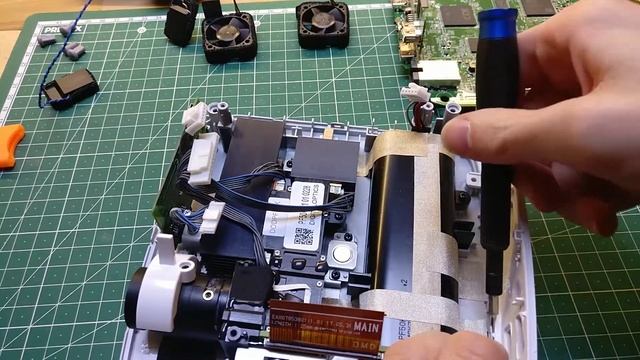 LG PF50K Projector Teardown - Disassembly & Reassembly смотреть онлайн