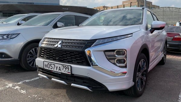 Взял Mitsubishi Eclipse Cross 2.0 - для ценителей марки / Митсубиси Эклипс Кросс 2021