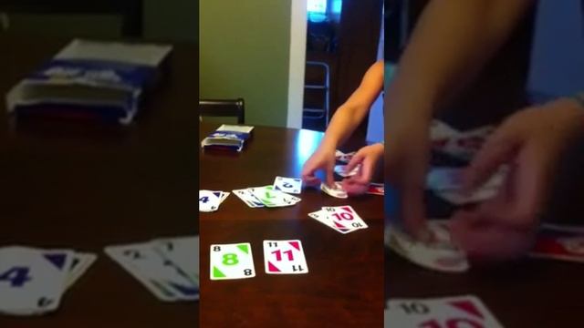 Skip-Bo Card Game Review (Mattel) смотреть онлайн