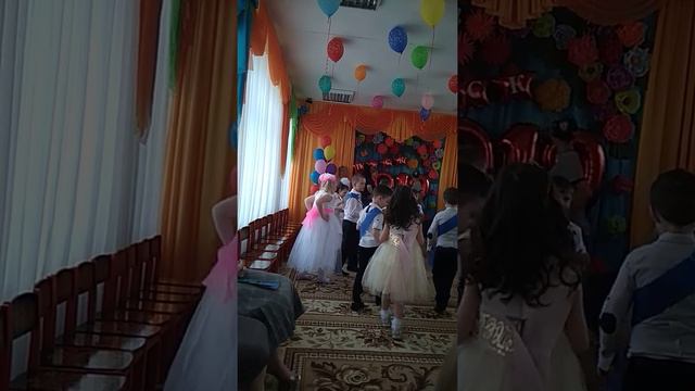 Юля выпускной в детском саду смотреть онлайн