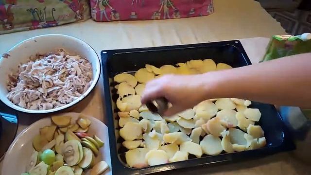 Готовлю фирменное блюдо на большую компанию. смотреть онлайн