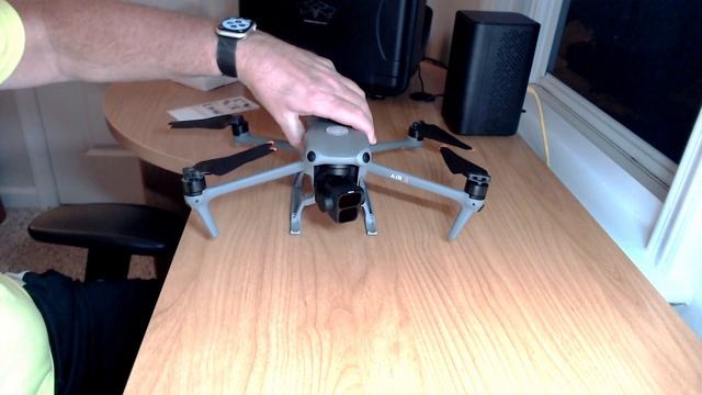 StartRC Landing Gear for the DJI Air 3 Drone смотреть онлайн