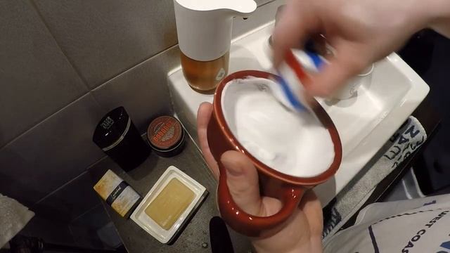 Cella Bio Aloe Vera Shaving Cream and Aftershave, 79' Gillette Slim Twist, Omega Synth BarberPole смотреть онлайн