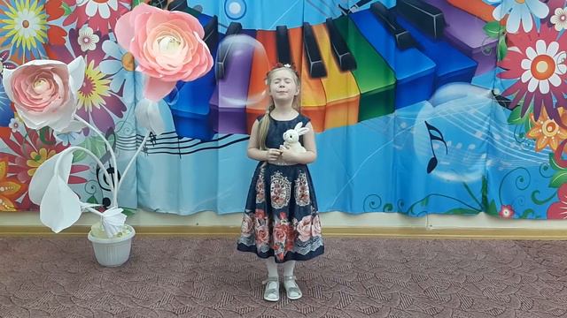 ГБОУ Школа № 1360 ДО "Непоседы" - Золотаревская Эмилия стихотворение "Пушистый друг" смотреть онлайн