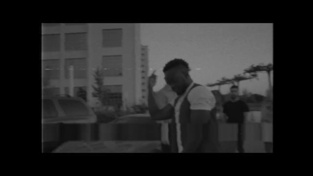 Moá BÈNZO - Ferrari (Official Video HD) смотреть онлайн