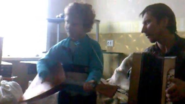 Барыня. Наигрыш (Фрагмент барыни в обстановке переезда:-) ) смотреть онлайн