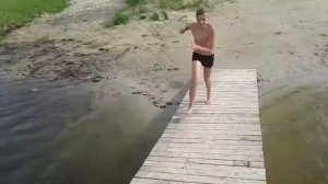 Эпичные прыжки в воду