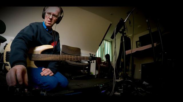 Ambient Bass Looping #14 - Choir and Teen смотреть онлайн