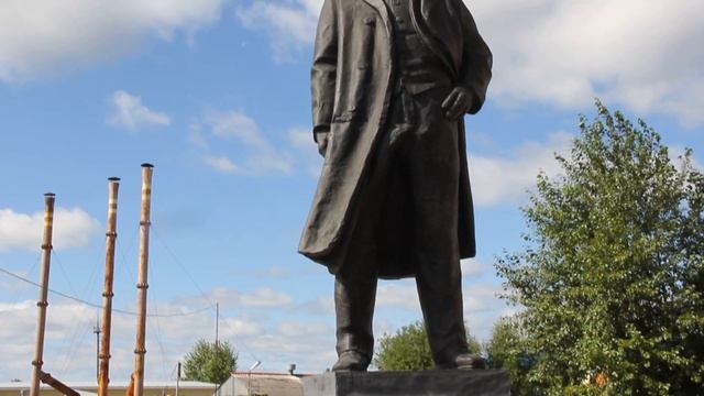 Виртуальная экскурсия по городу Югорску. Памятник Ленину смотреть онлайн