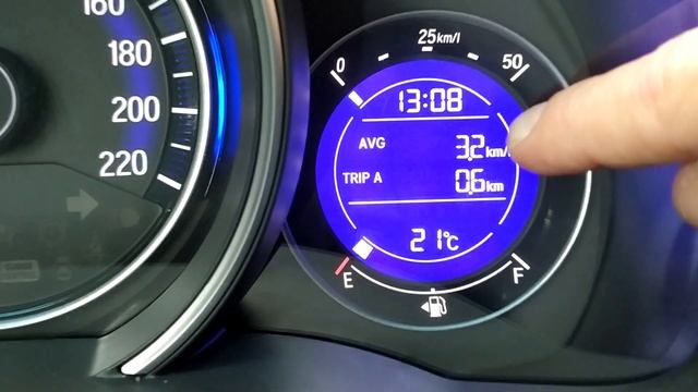 COMO FUNCIONA O COMPUTADOR DE BORDO? Como calcular consumo e distancia no computador de bordo? ? 67 смотреть онлайн