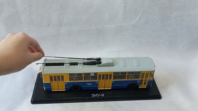 ?Троллейбус ЗИУ-9, г. Москва, маршрут №35 (Start Scale Models (SSM)) смотреть онлайн