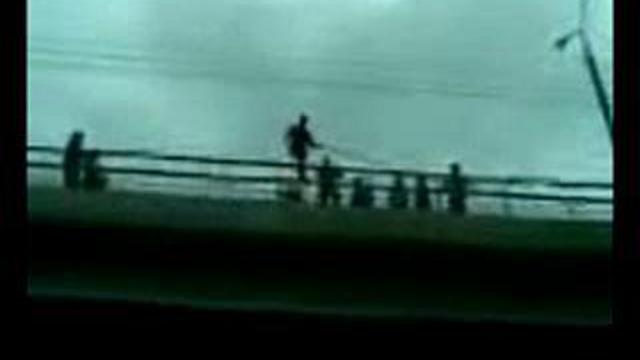 Мой первый роуп-джамп (новая дамба, Пермь) смотреть онлайн