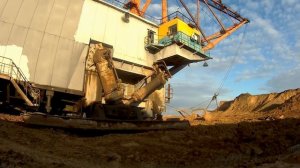 Гигантские машины - Шагание ЭШ 20/90 . Timelapse.