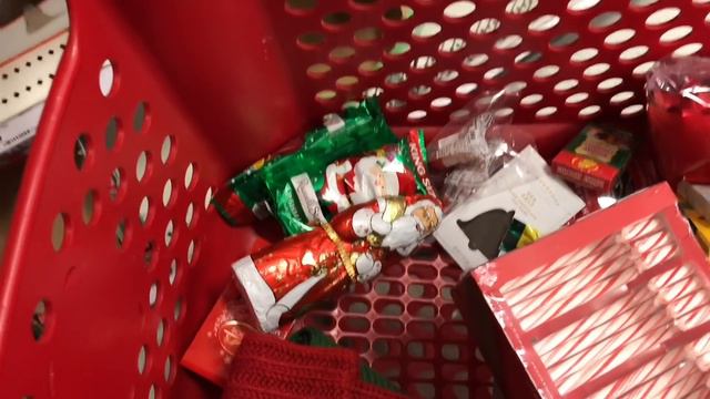 Скупилась так скупилась на НГ вкусняшек 😂 смотреть онлайн