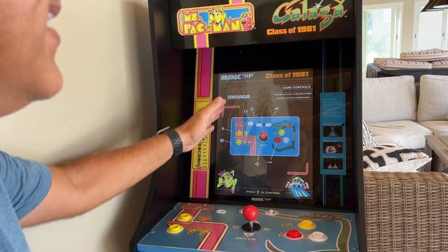 Review: Arcade1Up BANDAI NAMCO Legacy Arcade Game Ms. PAC-MAN™ Multi Game Edition смотреть онлайн