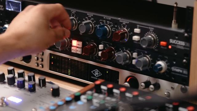 MPC ONE Plus + Tascam Model 12 смотреть онлайн