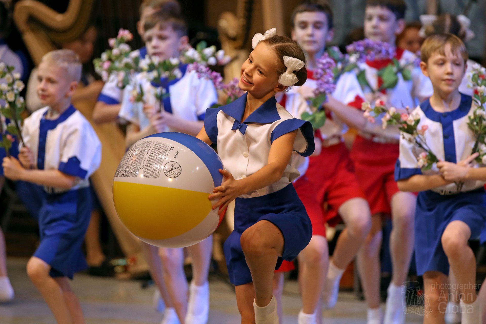 "Детство-это мы!", Ансамбль Локтева. "Childhood is us!", Loktev Ensemble. смотреть онлайн
