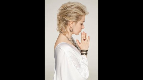 Irina Loy  - The love of tired swans