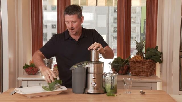 How to Make Mean Green Juice at Home with Joe Cross | Williams-Sonoma смотреть онлайн