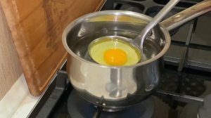 Яйца-пашот. Один из способов приготовить яйцо-пашот.