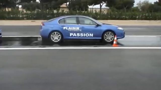 Renault laguna GT смотреть онлайн