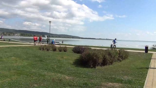 Венгрия . Кестхей . Пляжи Балатона . Часть 3 .Центральный пляж. смотреть онлайн