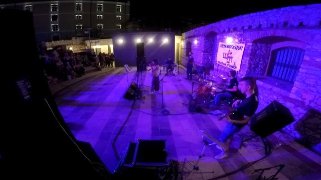 Hooverphonic - Mad About You (MMA Drama Live Cover) смотреть онлайн