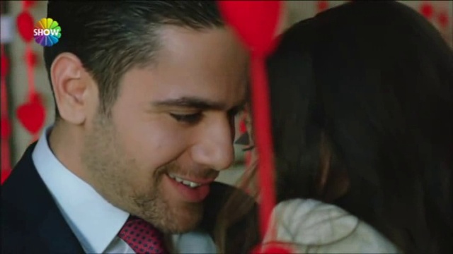 Fatih Harbiye - 24 Маджит предлага брак на Нериман bg subs смотреть онлайн