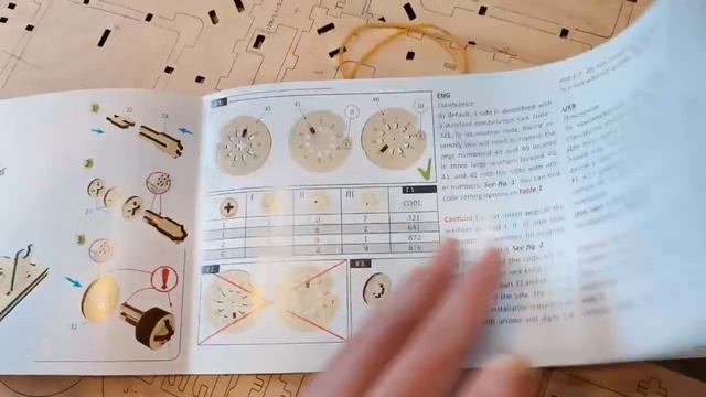 ДЕРЕВЯННЫЙ КОНСТРУКТОР UGEARS СЕЙФ смотреть онлайн