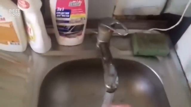 Что будет если в кипящее масло, добавить воды. смотреть онлайн