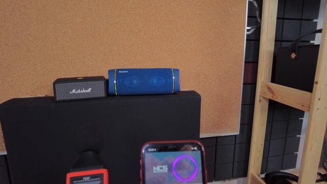 Малая колонка против БОЛЬШОЙ - Marshall Emberton vs SONY XB33 смотреть онлайн