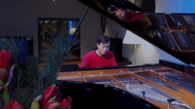 "Rudolph in Winter Wonderland" - Shaun Choo смотреть онлайн