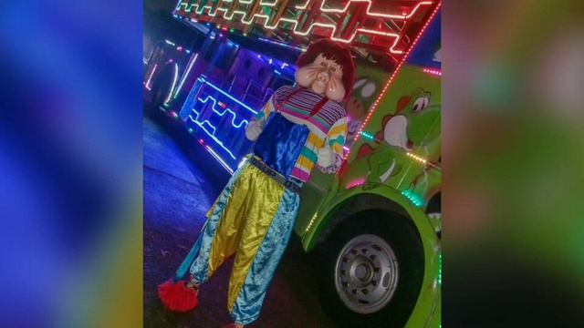 ESSA É A HORA E O MOMENTO, TUMBA TUMBA - MC Delux, MC Gw (DJ Tezinho) смотреть онлайн