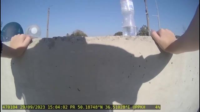 Стволы опустили, с*ка! На землю быстро! смотреть онлайн