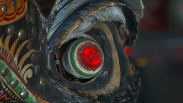 Chinese lion head bamboo frame смотреть онлайн