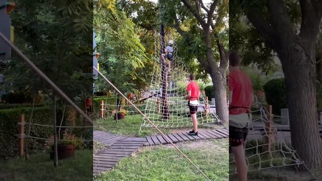 Вика и Лера в веревочном парке. Г. Ейск смотреть онлайн